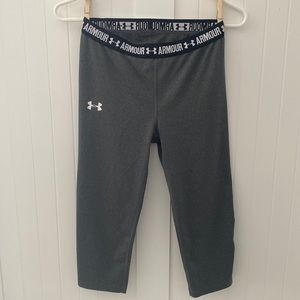 Under Armour youth girls cropped leggings medium